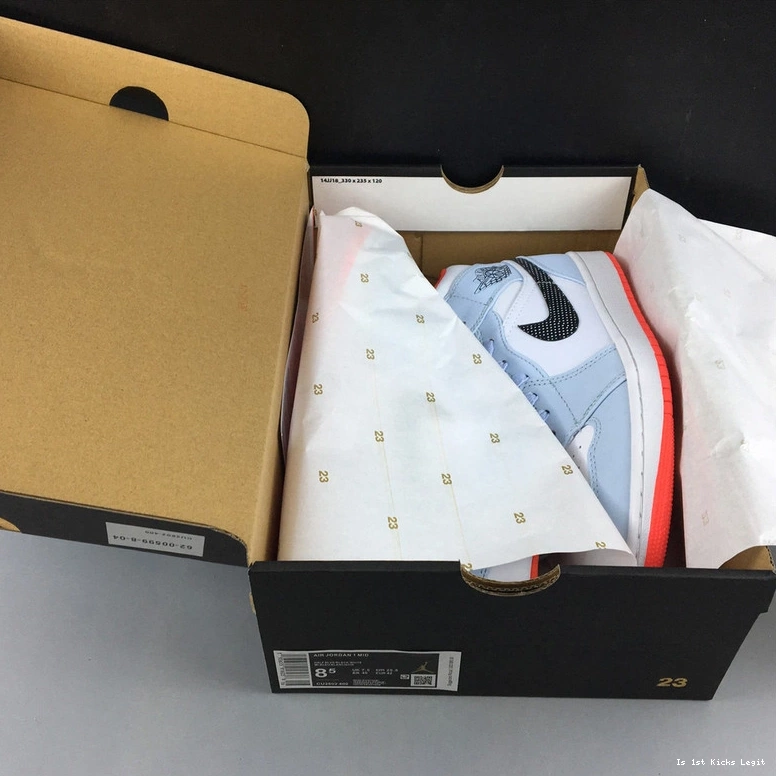 CU2802-400 AIR JORDAN 1 0115